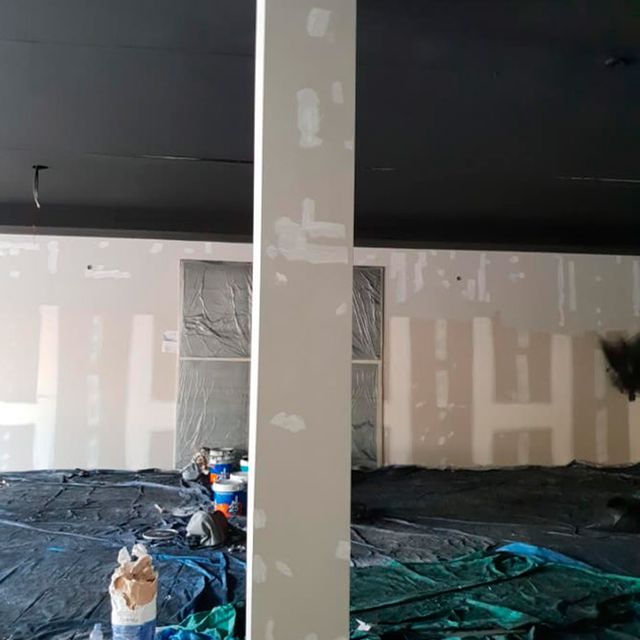 columna pintada
