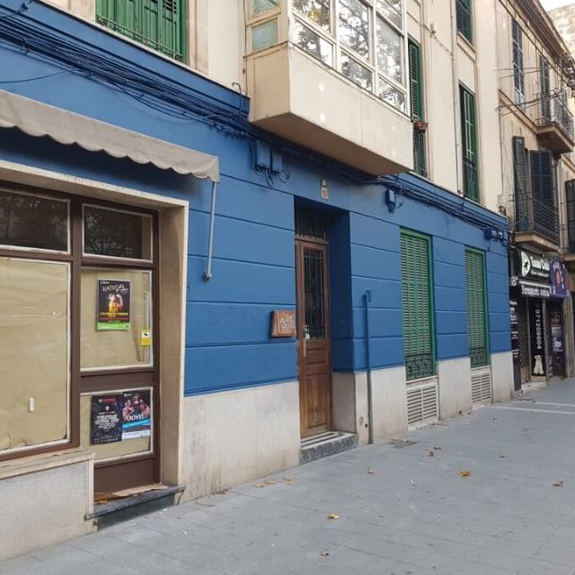 Pintures i decoració Bustins local exterior pintado